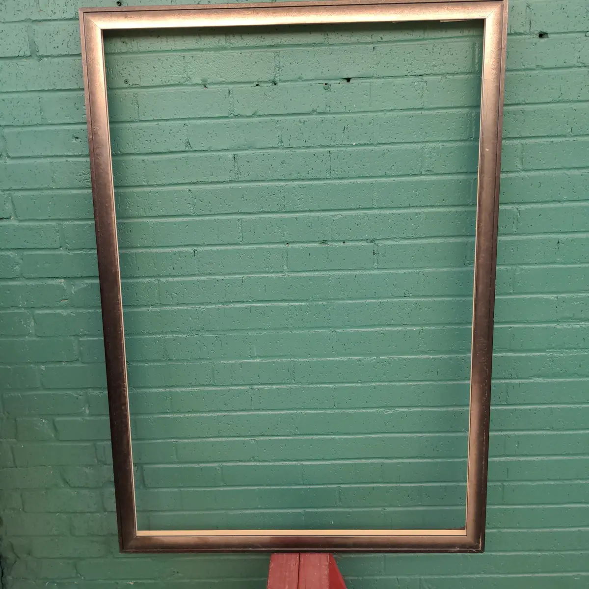 Modern Silver And Black Textured Frame 1