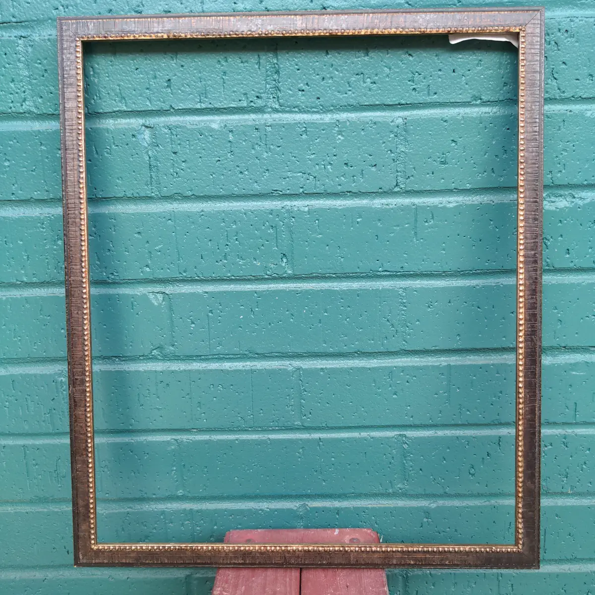 Thin Simple Frame With Gold Beading 1