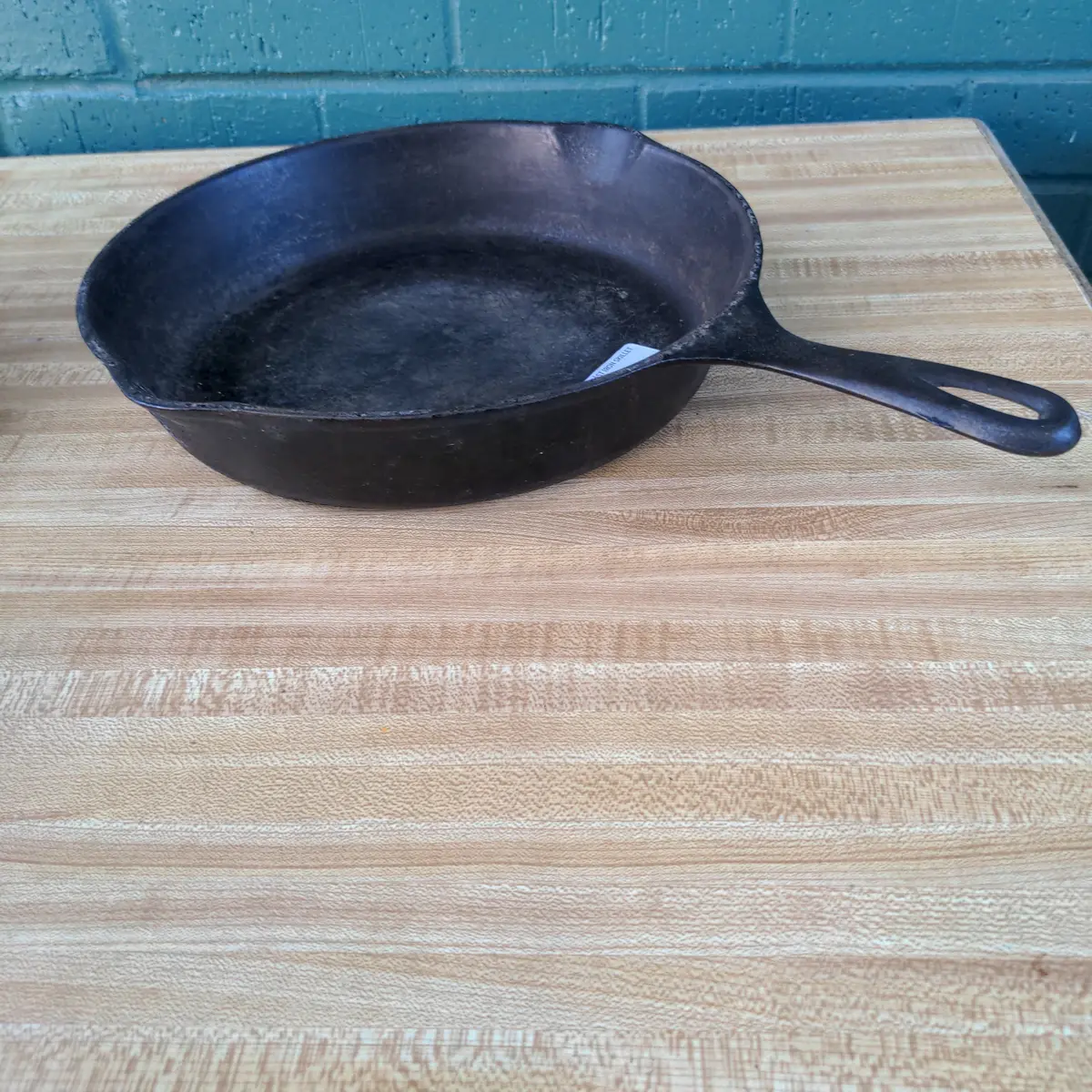 Wagner Medium Cast Iron Skillet 1