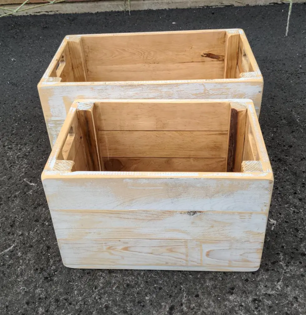 Set Of Two Nested Wood Boxes With White Wash 1
