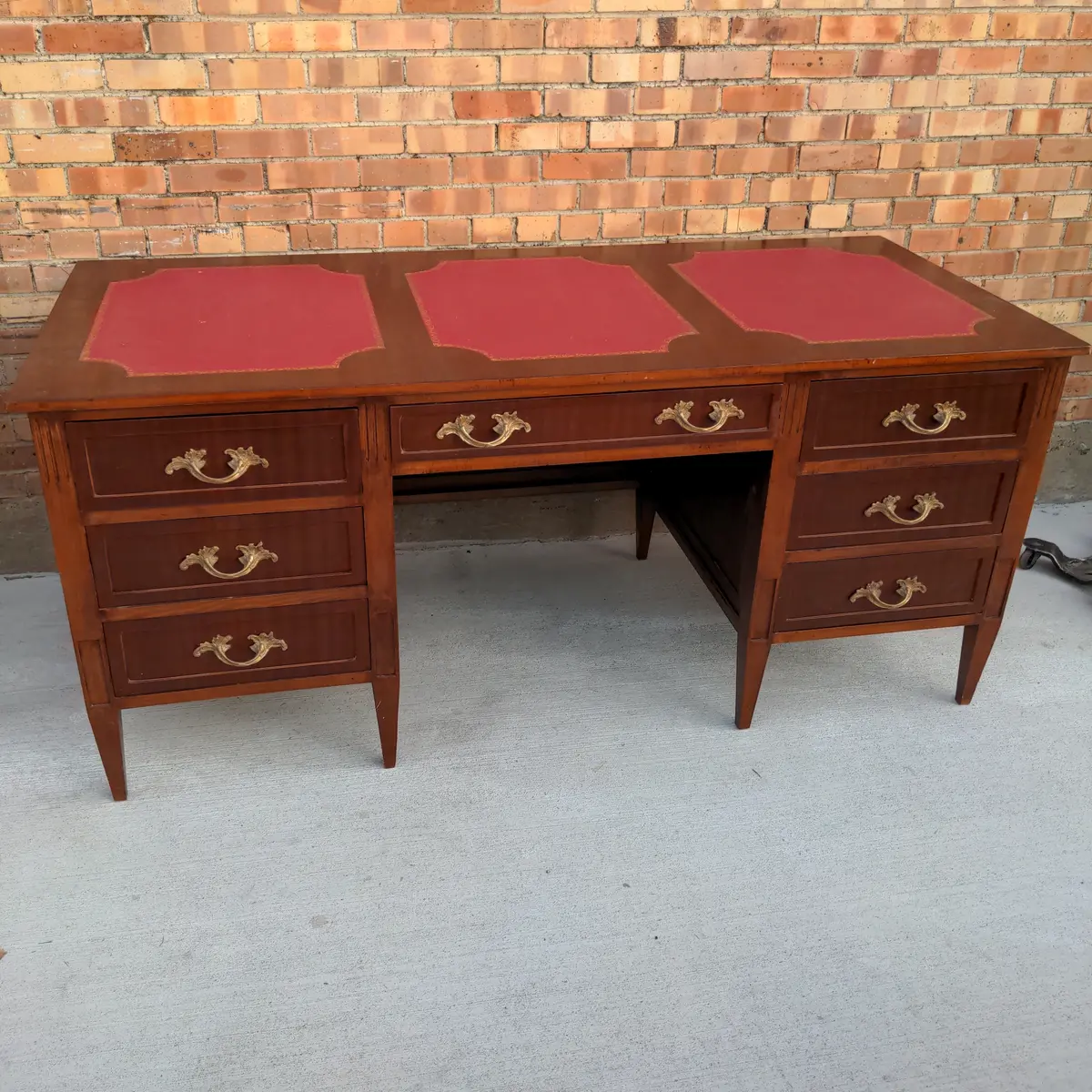 Directoire Desk With Leather Top 1