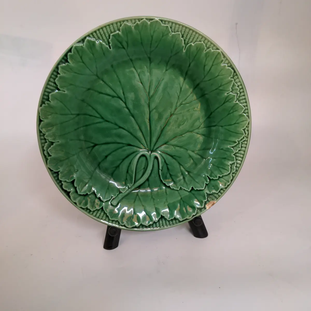 Green Majolica Leaf Plate As Found 1