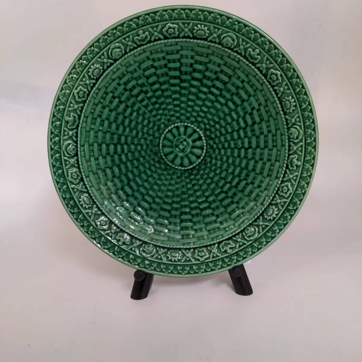 Green Majolica Basket Weave Plate 1