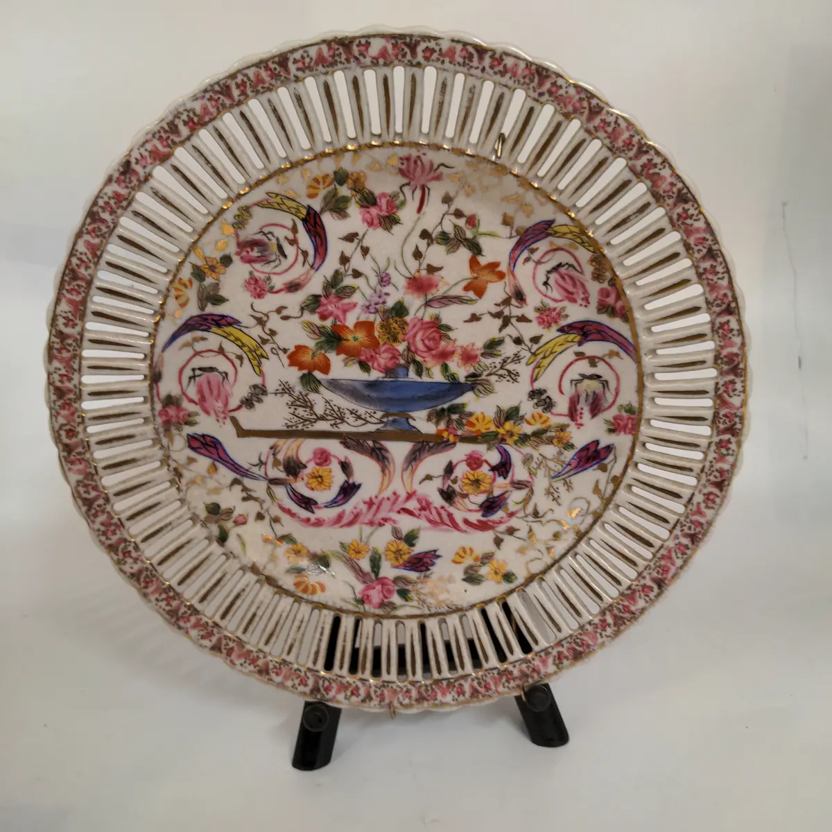 Pierced Rim Japanese Floral Plate With Hanger 1