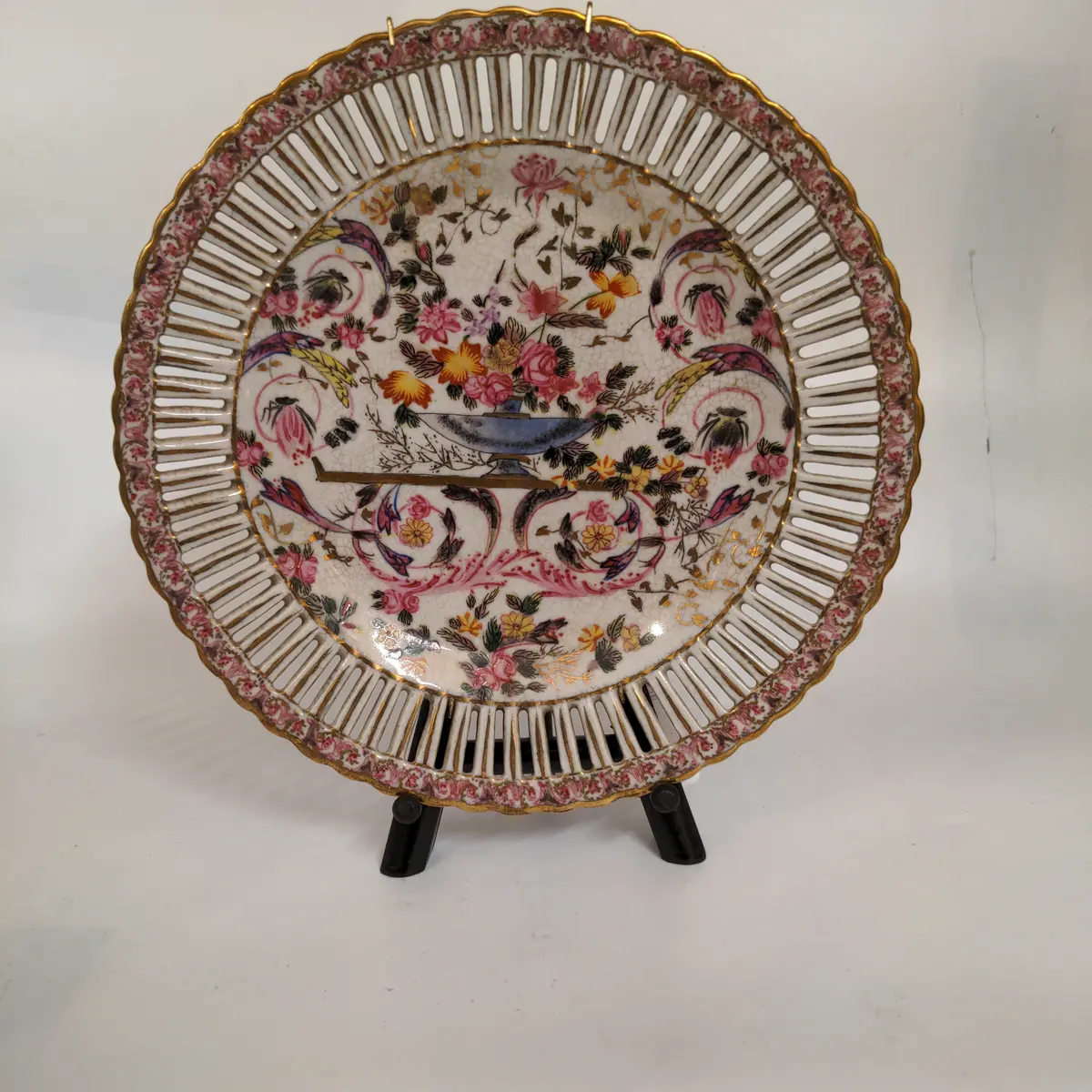 Pierced Rim Japanese Floral Plate With Hanger 1