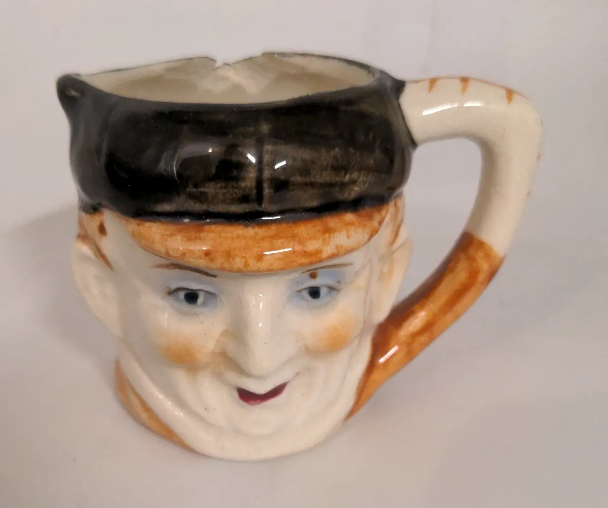 Small Old Lady Toby Mug As Found 1
