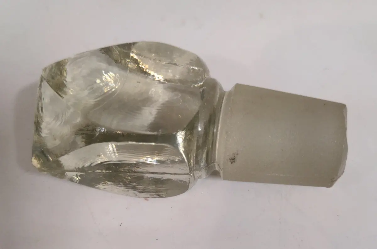 Crystal Stopper 1