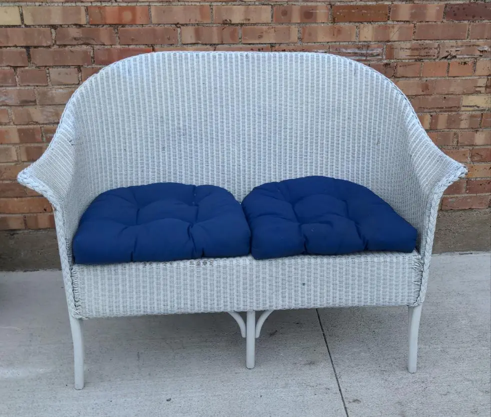 Lloyd Loom Style Wicker Settee As Found 1