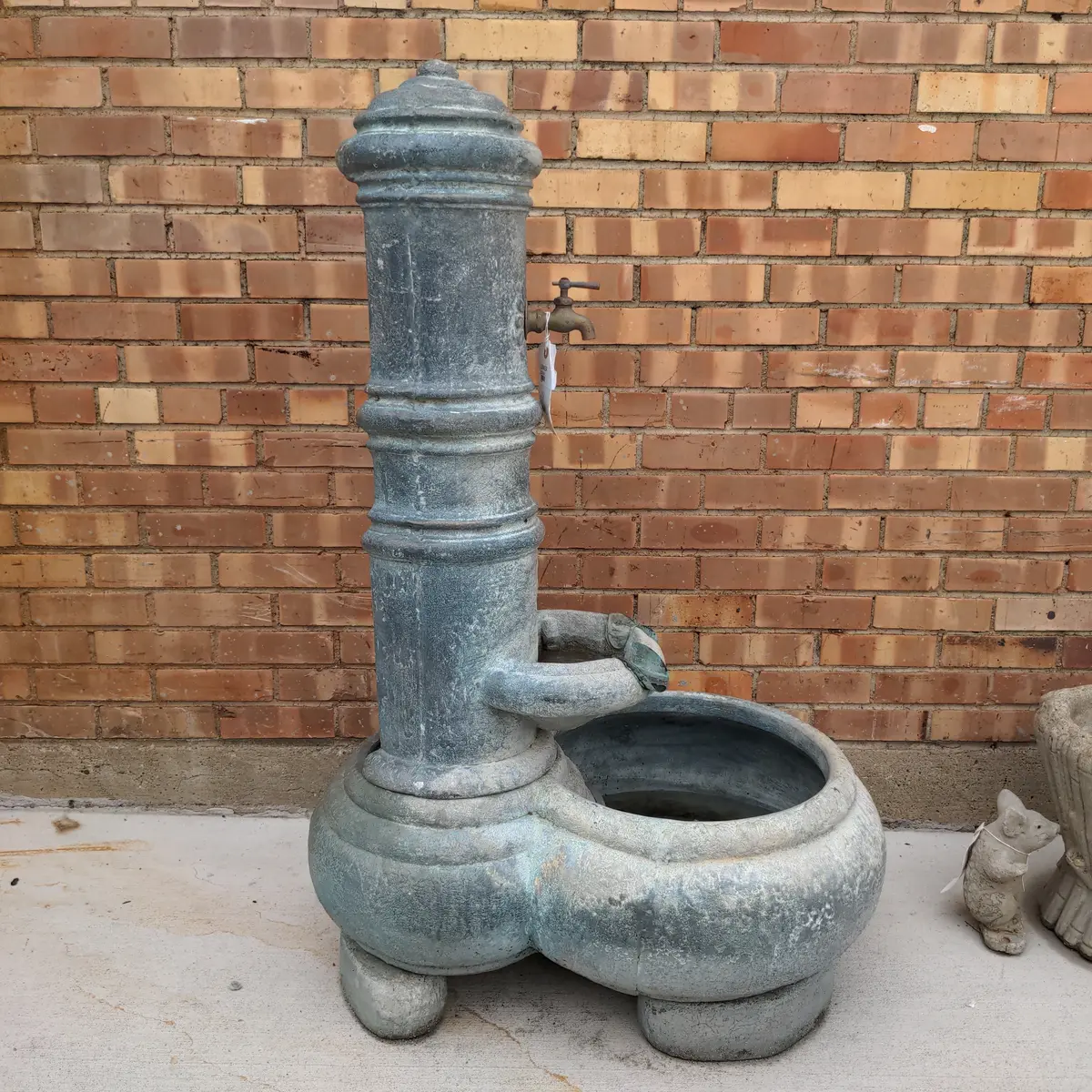 Large Cylindrical Concrete Fountain 1