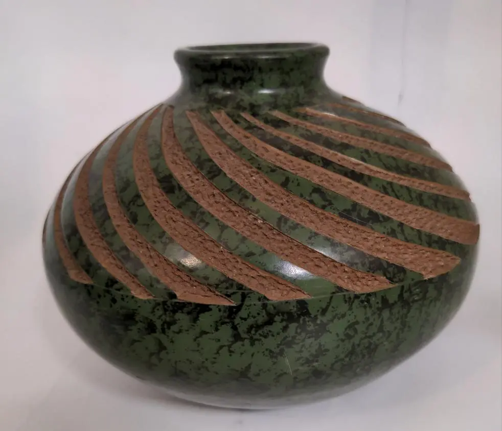 Green Glazed Pottery Vase With Terracotta Swirls 1