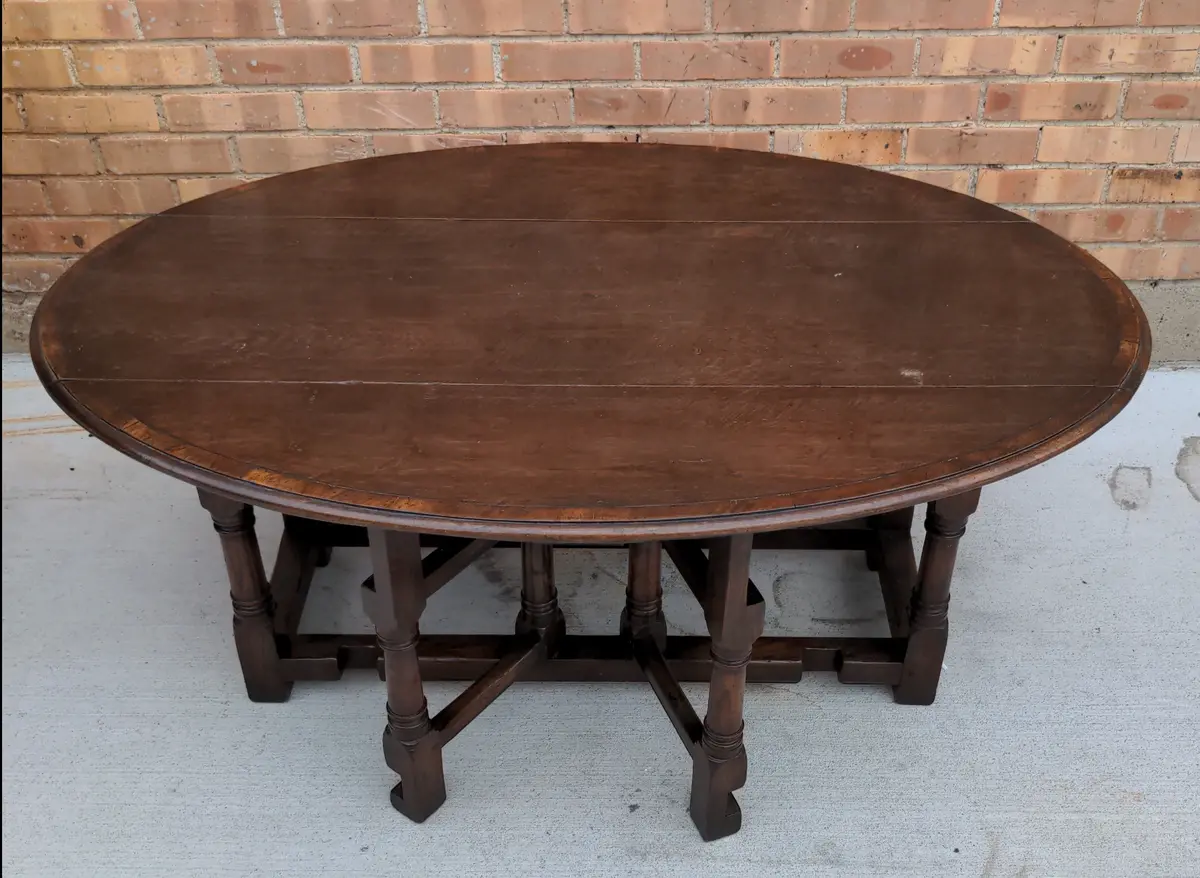 Dark Oak Wake Style Cross Banded Coffee Table 1