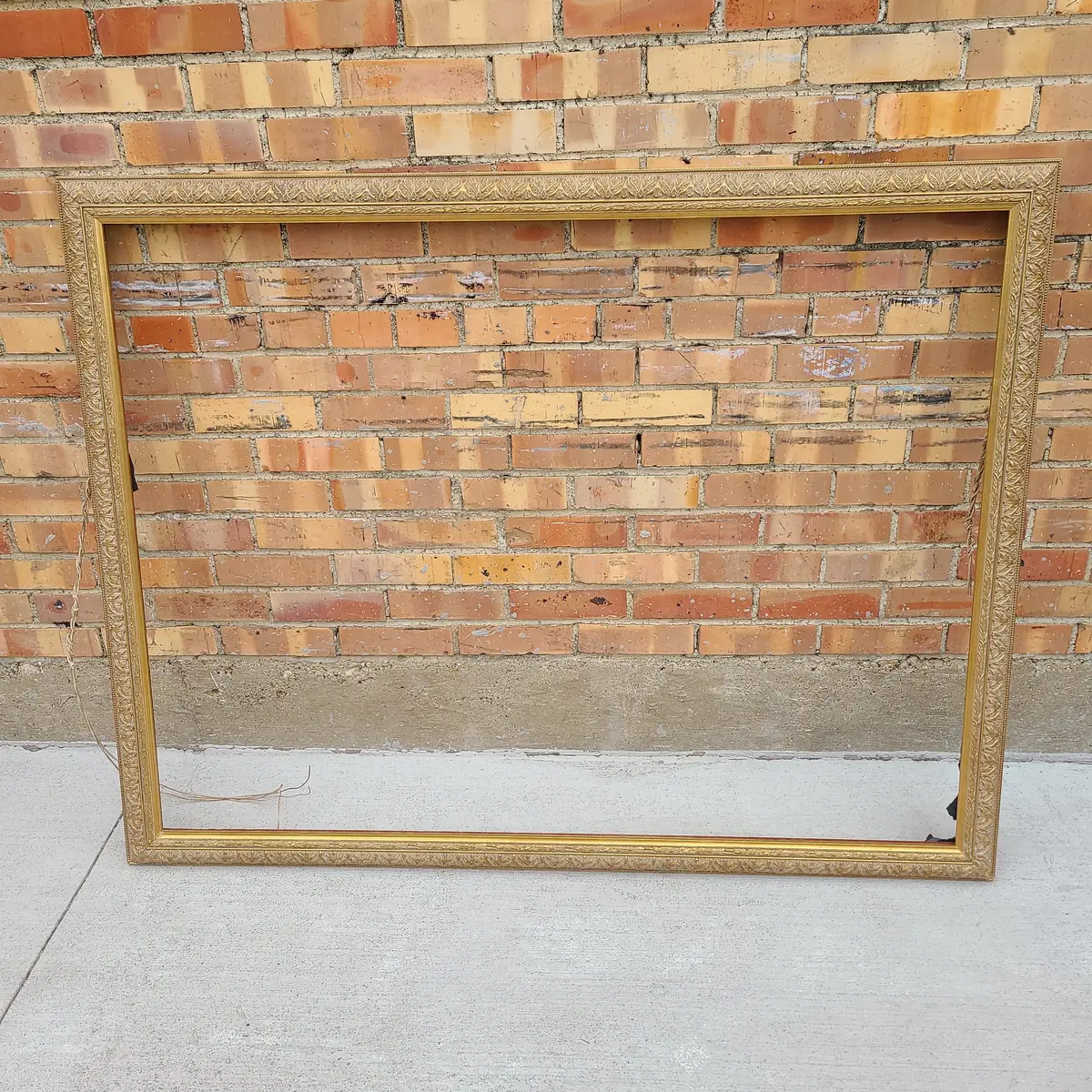 Large Thin Fancy Gold Frame 1