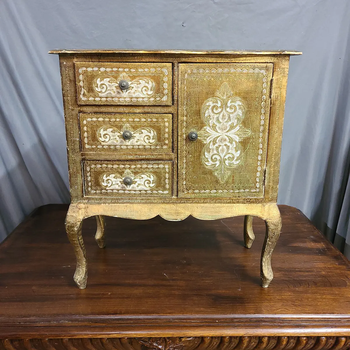 Florentine Gold Chest With Cabinet Door - Each 1