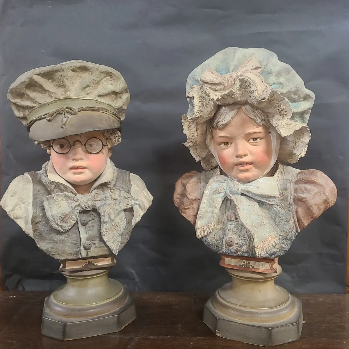 Pair Of Busts Of Children Of The 19Th Century 1