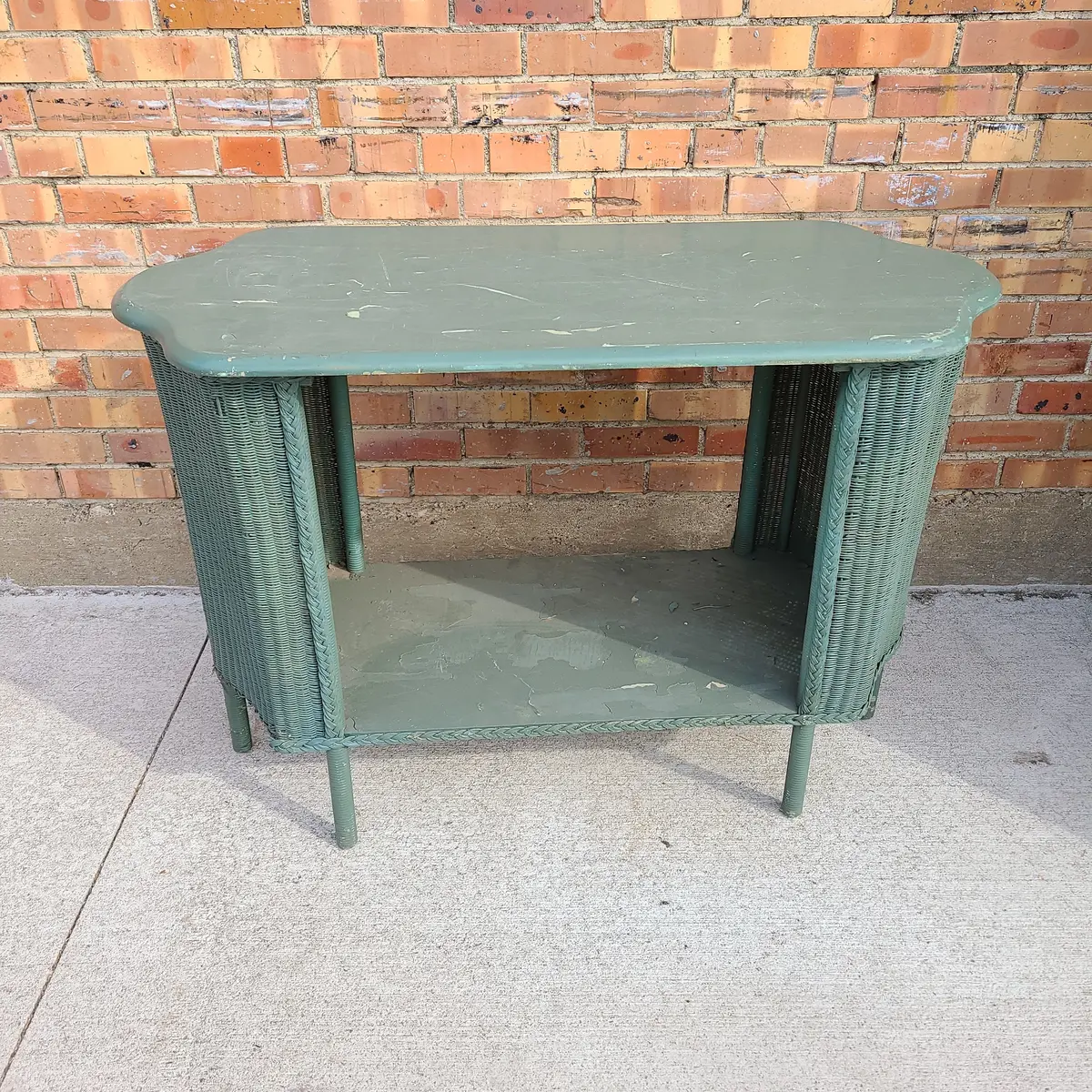 Small Wicker Table Or Console 1
