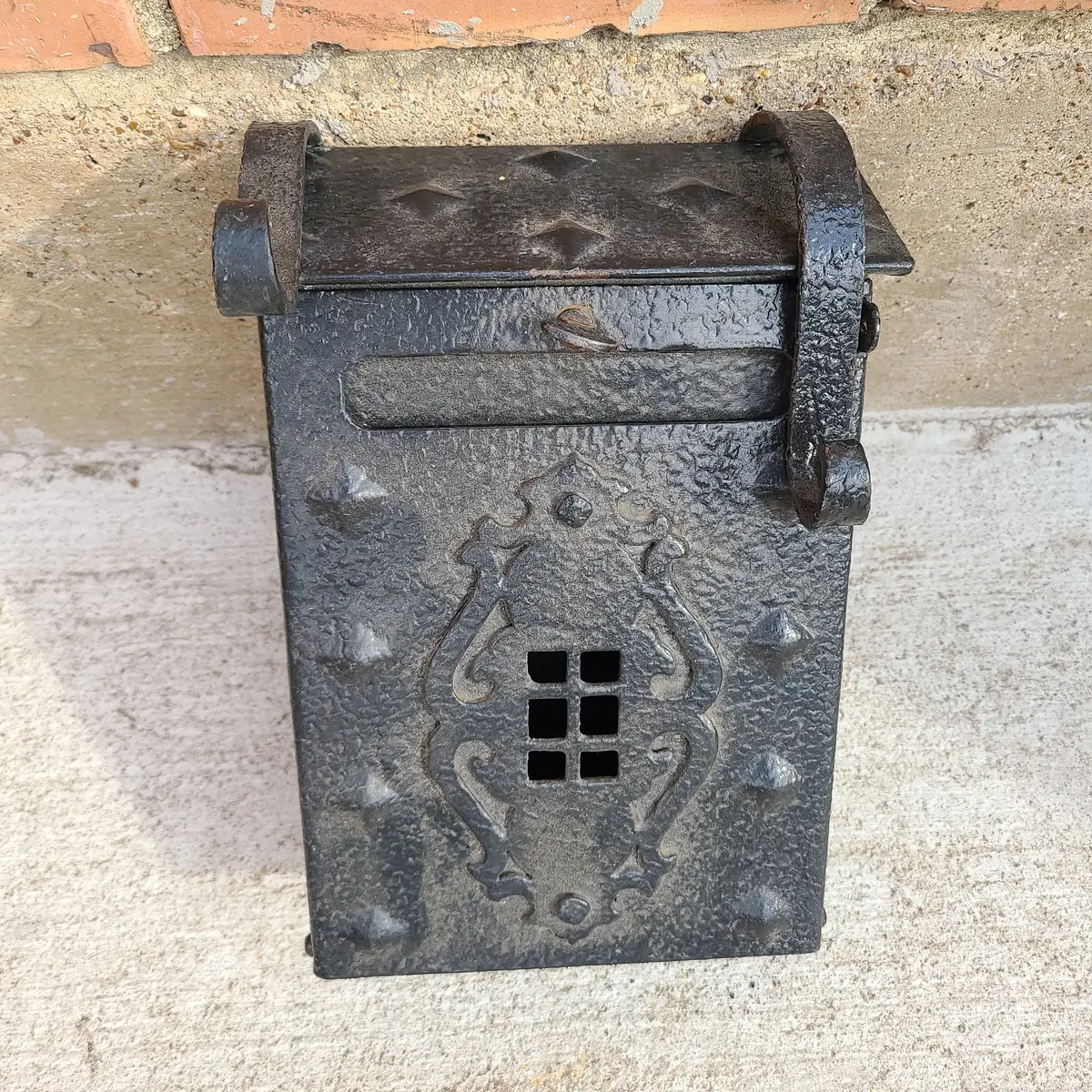 Old Iron Mail Box 1