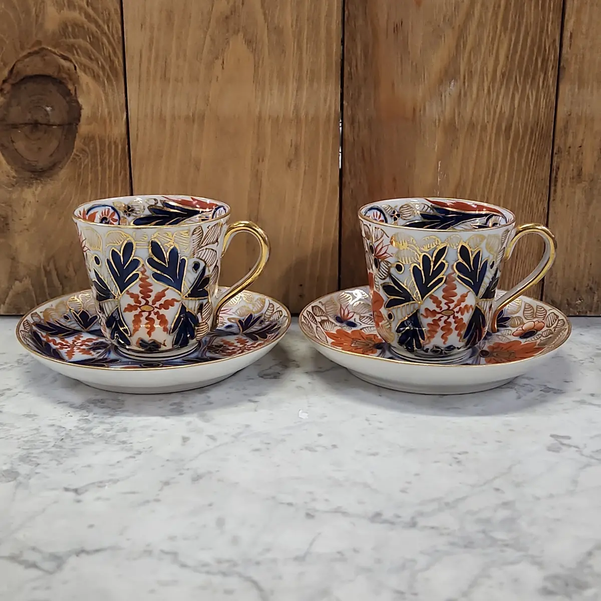 Pair Of Gaudy Welch English Cups And Saucers 1