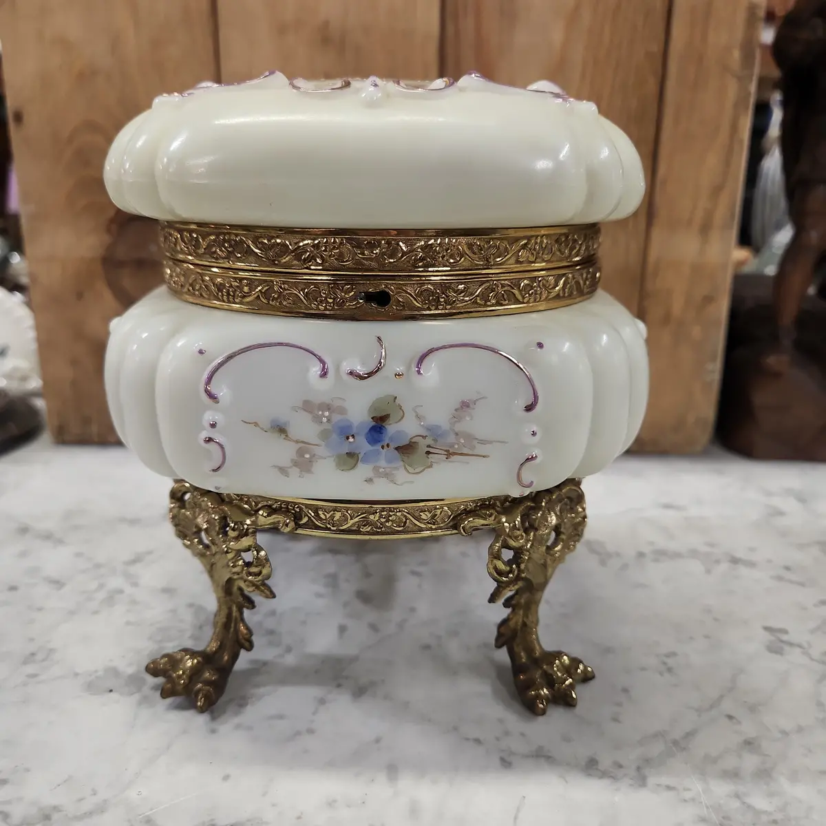 Large Puffy Wave Crest Box With Talon Feet And Bluebonnets 1
