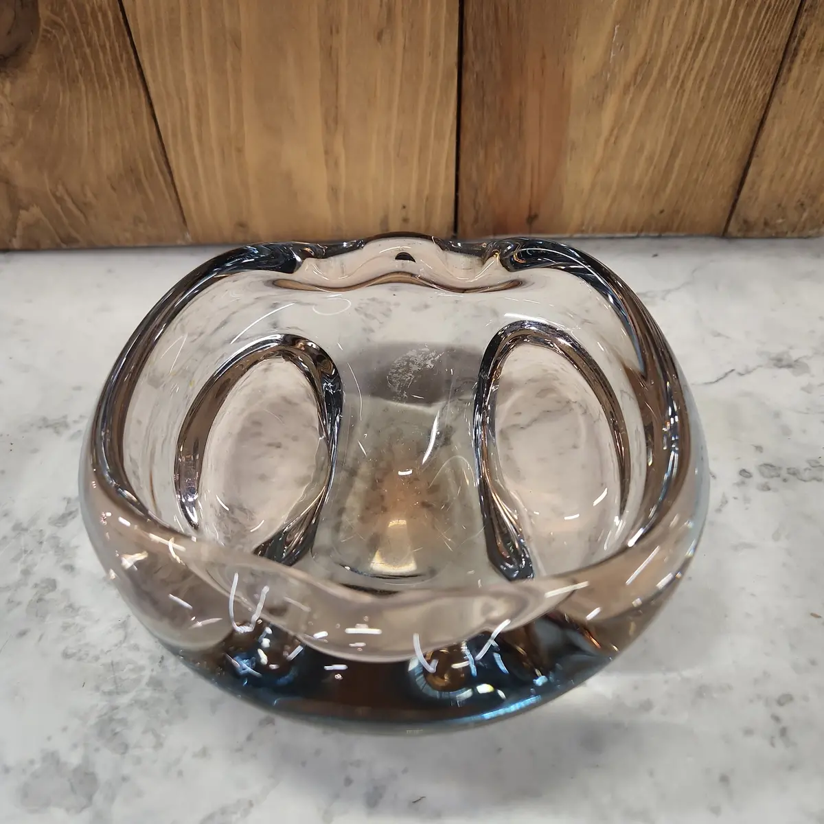 Art Glass Ashtray 1