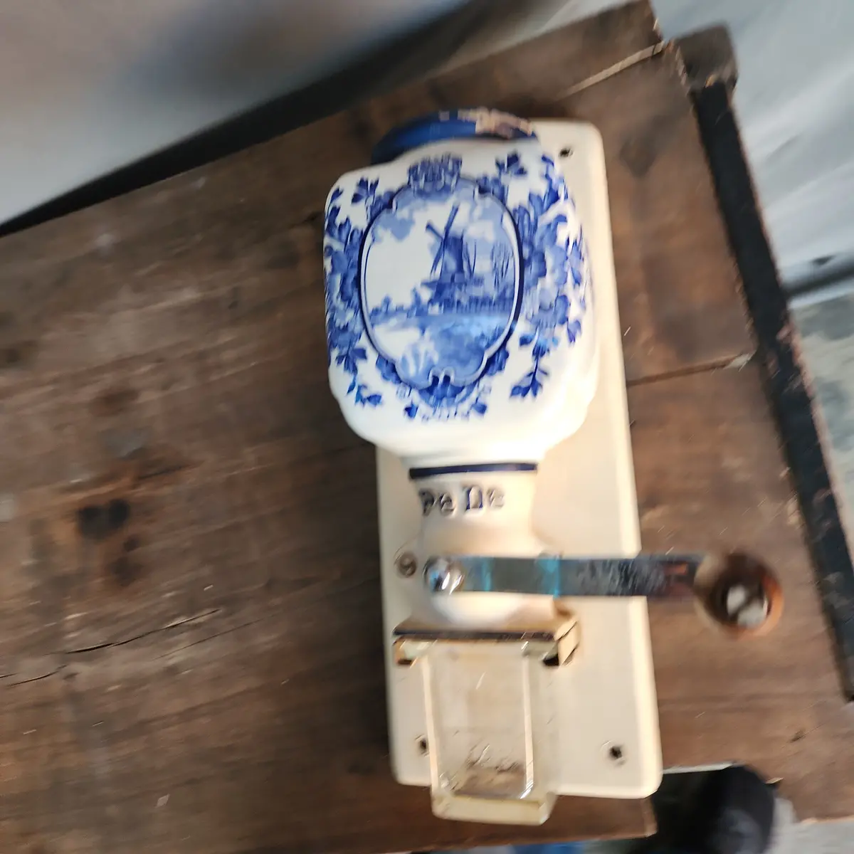 Blue Delft Pede Hanging Coffee Grinder On Painted Mount 1