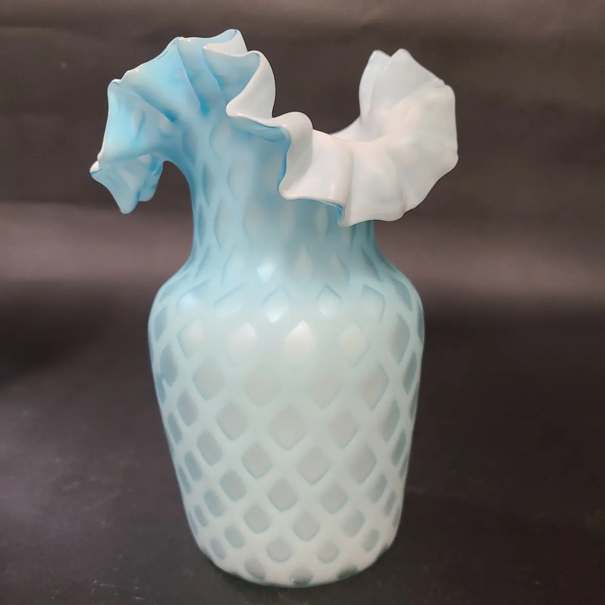 Satin Glass Ruffled Vase 1