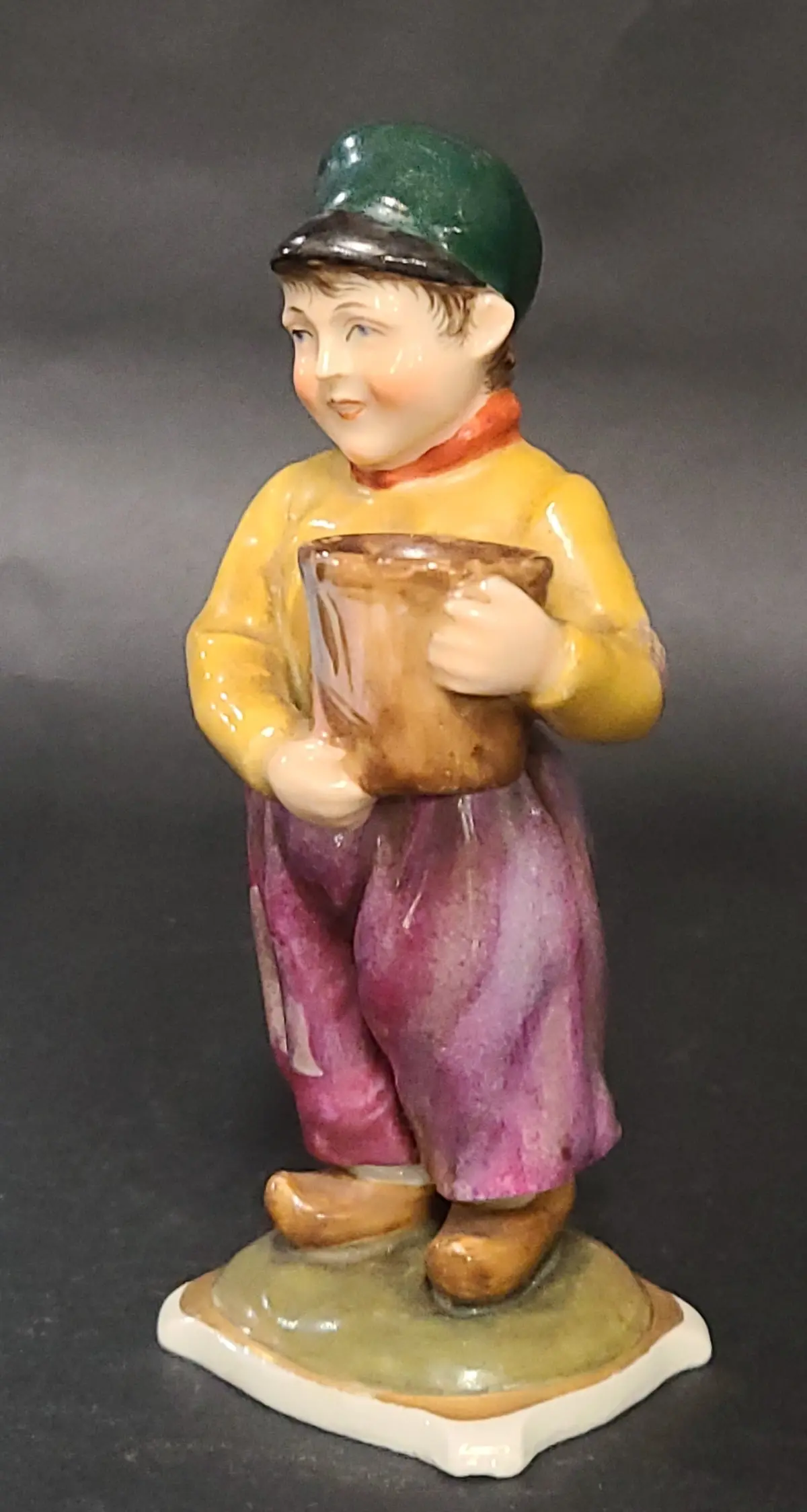 Porcelain Dutch Boy With Bucket 1
