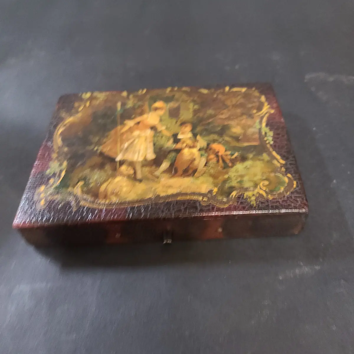 Lacquered Papier Mache Stamp Box 1