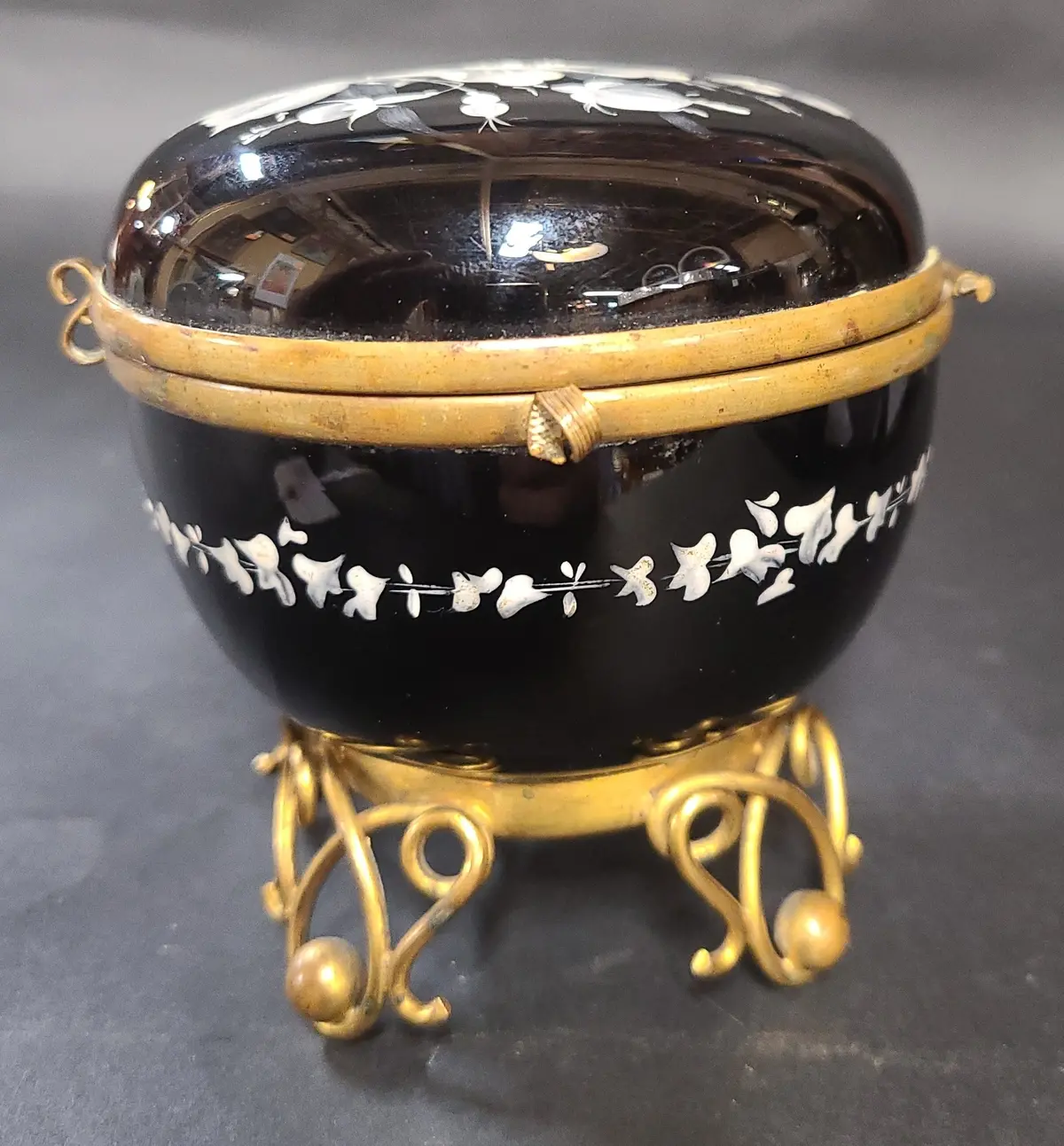 Round Black And White Enameled Box With Brass 1