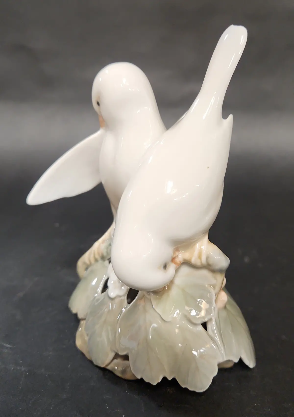 Royal Copenhagen White Birds Statue 1