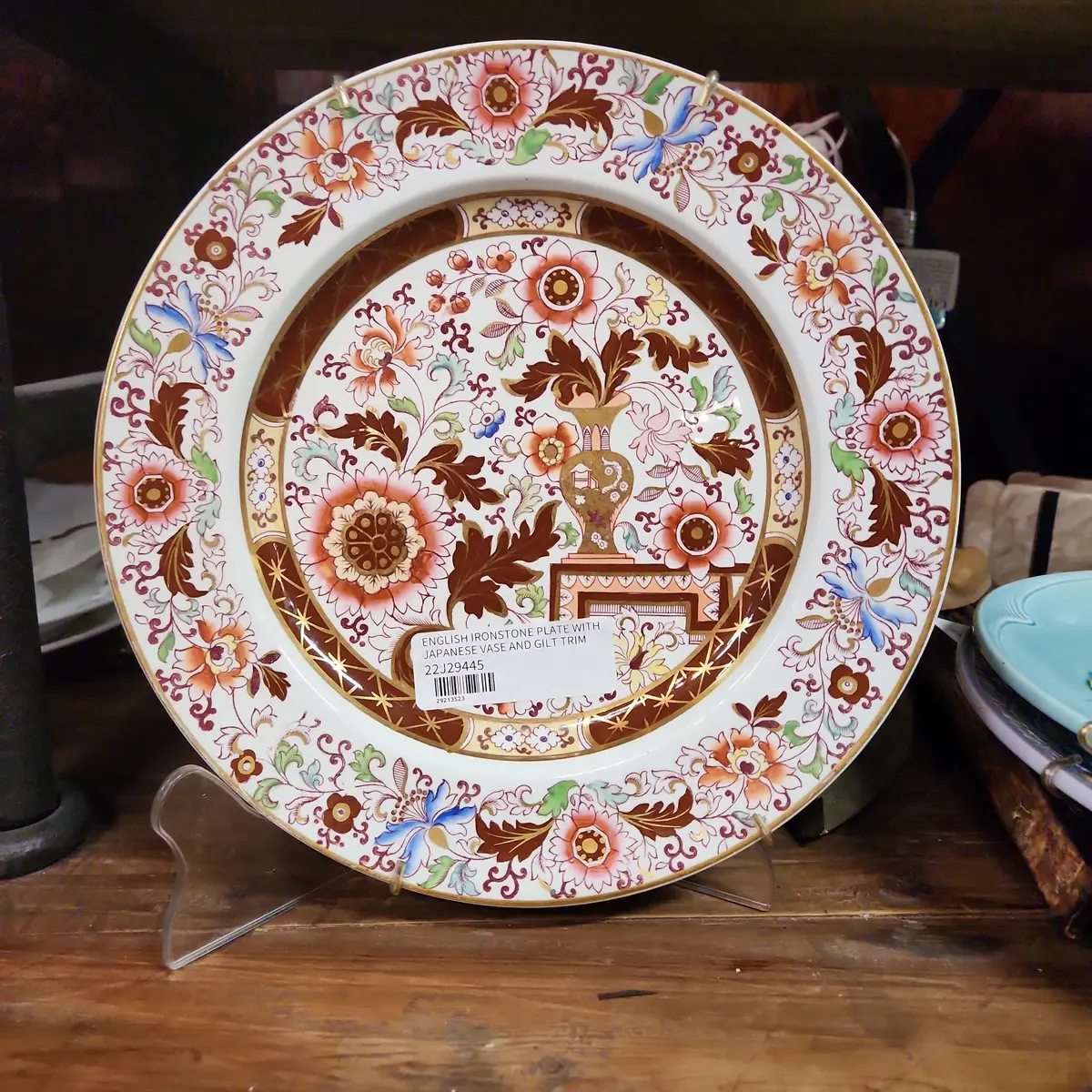 English Ironstone Plate With Japanese Vase And Gilt Trim 1