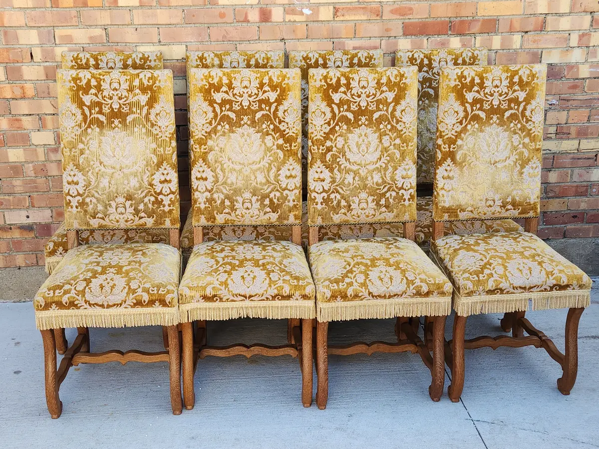 Set Of 8 Oak Mutton Bone Upholstered Chairs 1
