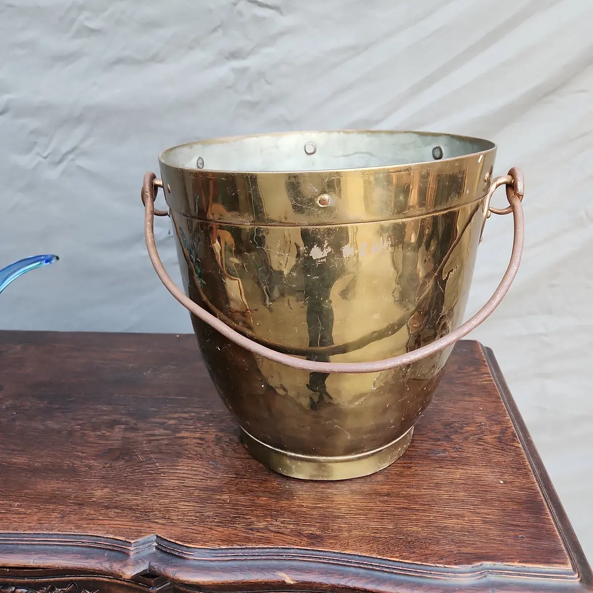 Large Round Tapered Brass Pot With Iron Handle 1