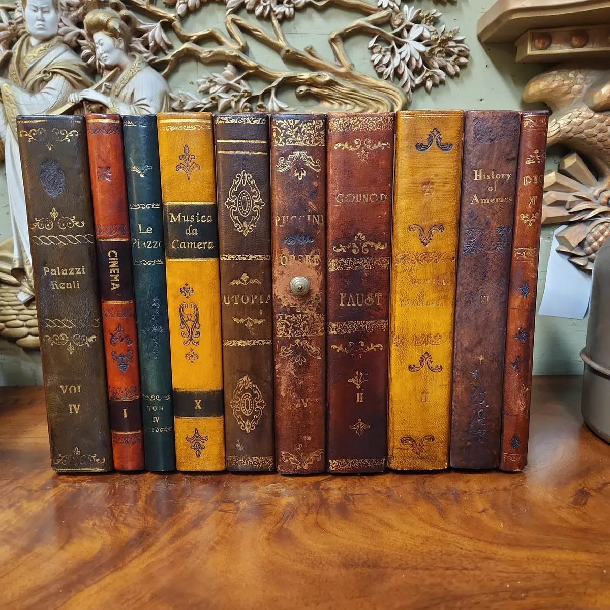 Leather Faux Books Cd Holder 1