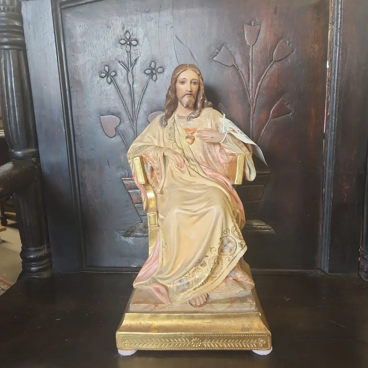 Jesus Chaulk Statue On Throne 1