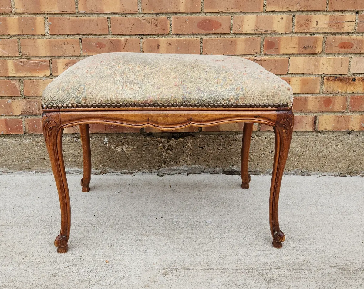 Louis Xv Vanity Bench 1