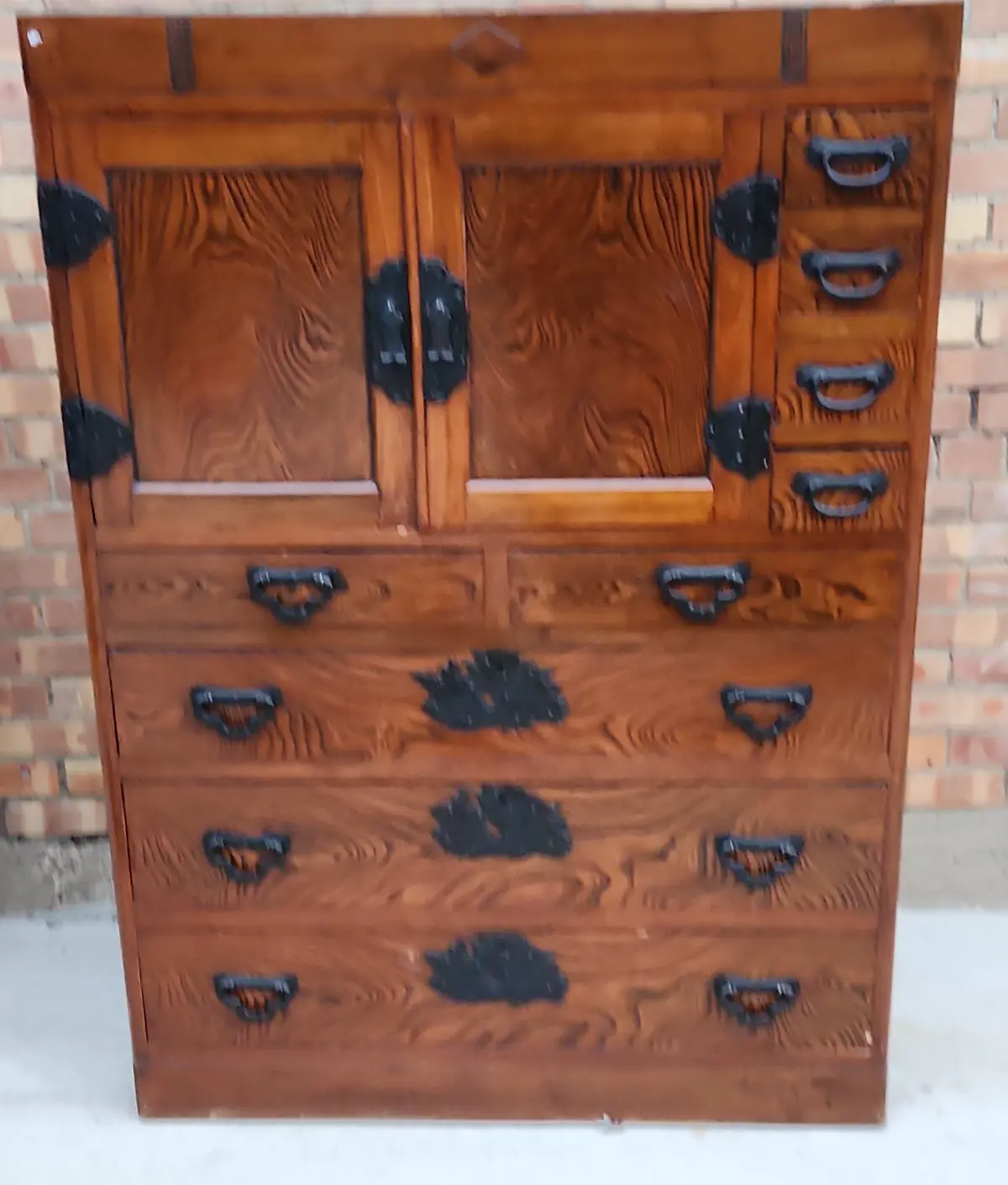 Elm  Tansu Style Chest 1