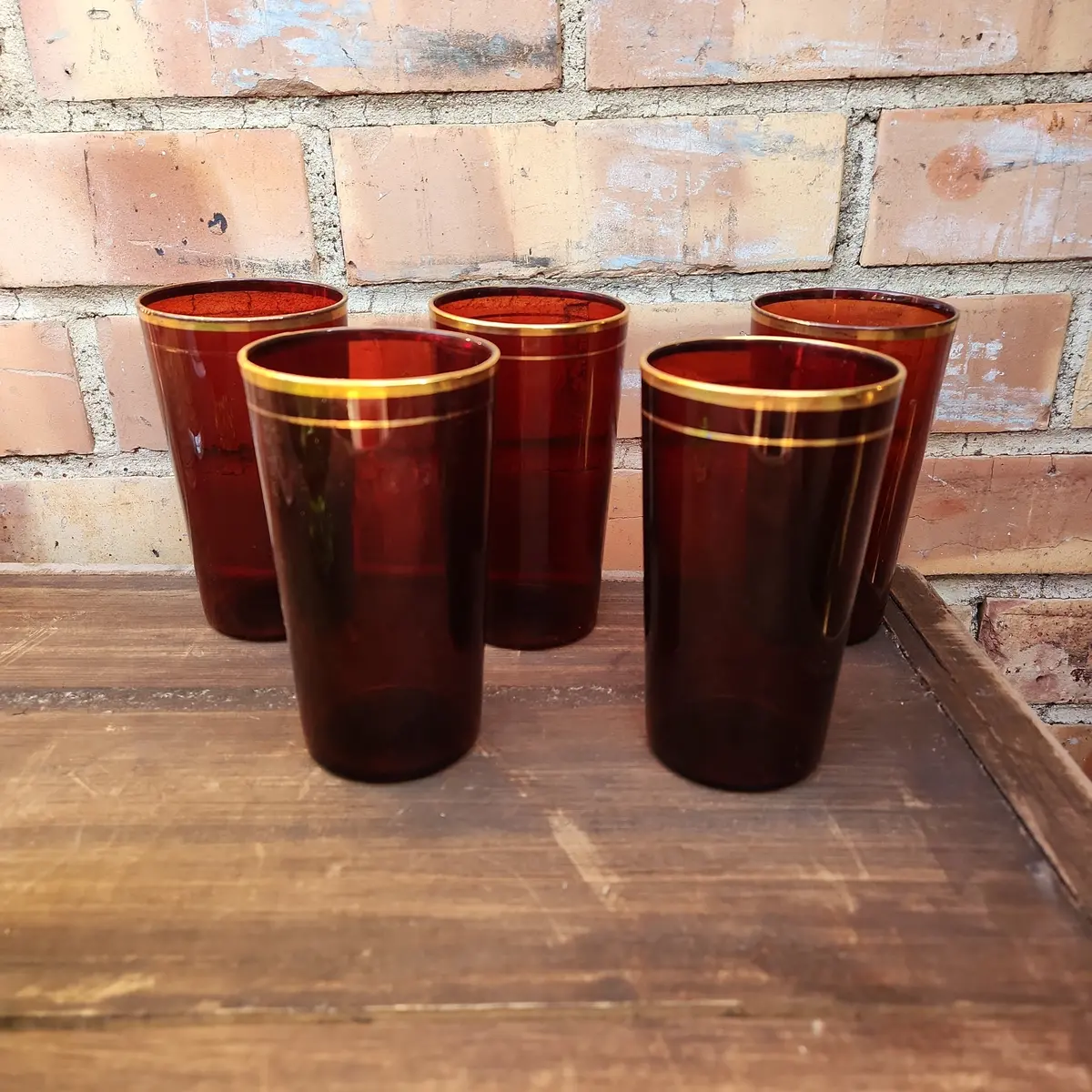 Set Of 5 Ruby Red Glasses With Gold Rims 1