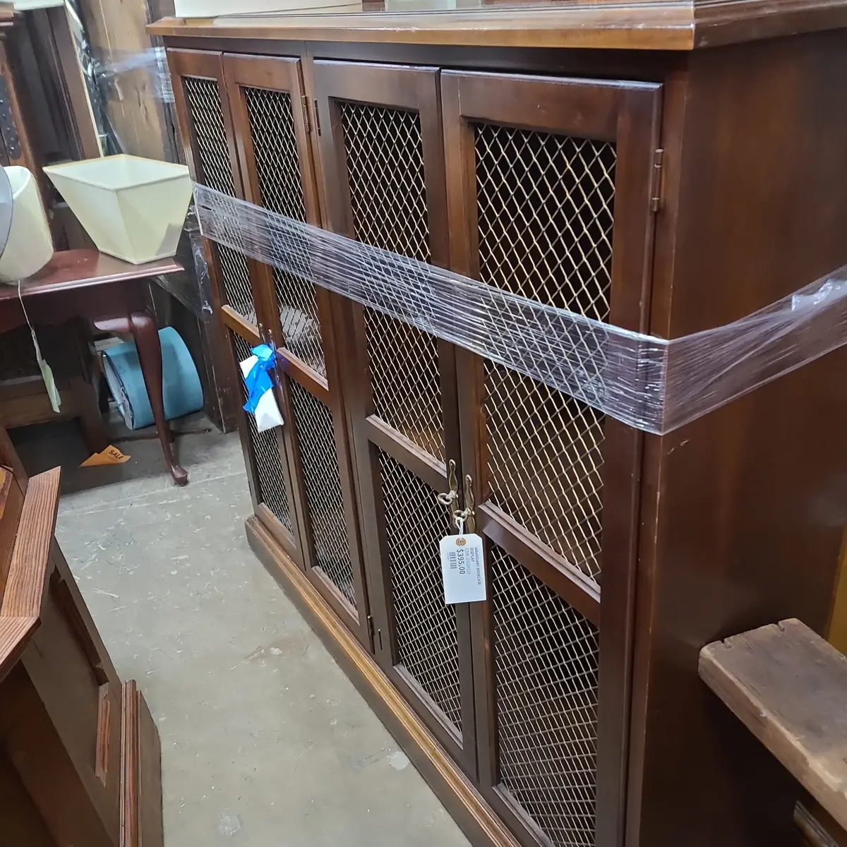 Mahogany Bookcase Display 1