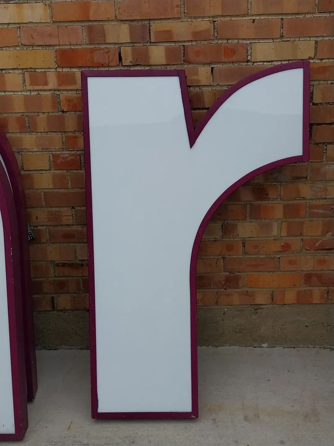 Channel Letter R 1