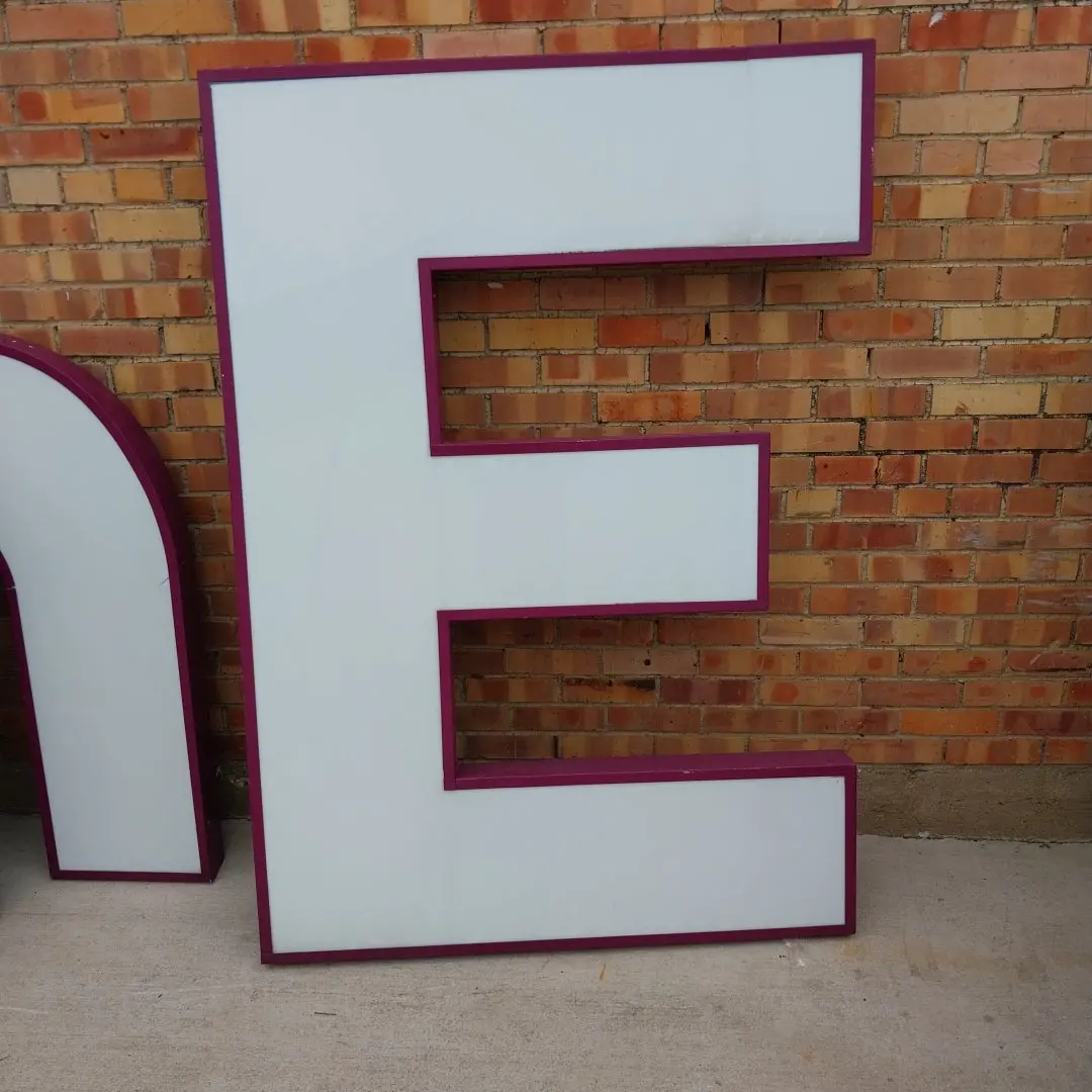 Large Capital E 1