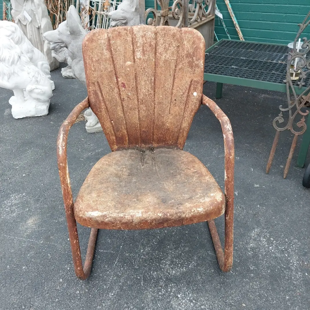 Shell Back Motel Chair 1