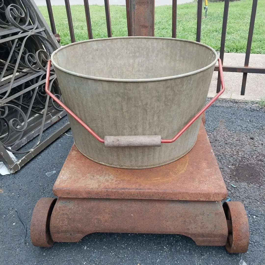 Galvanzied Tub With Orange Wire And Wood Handle 1