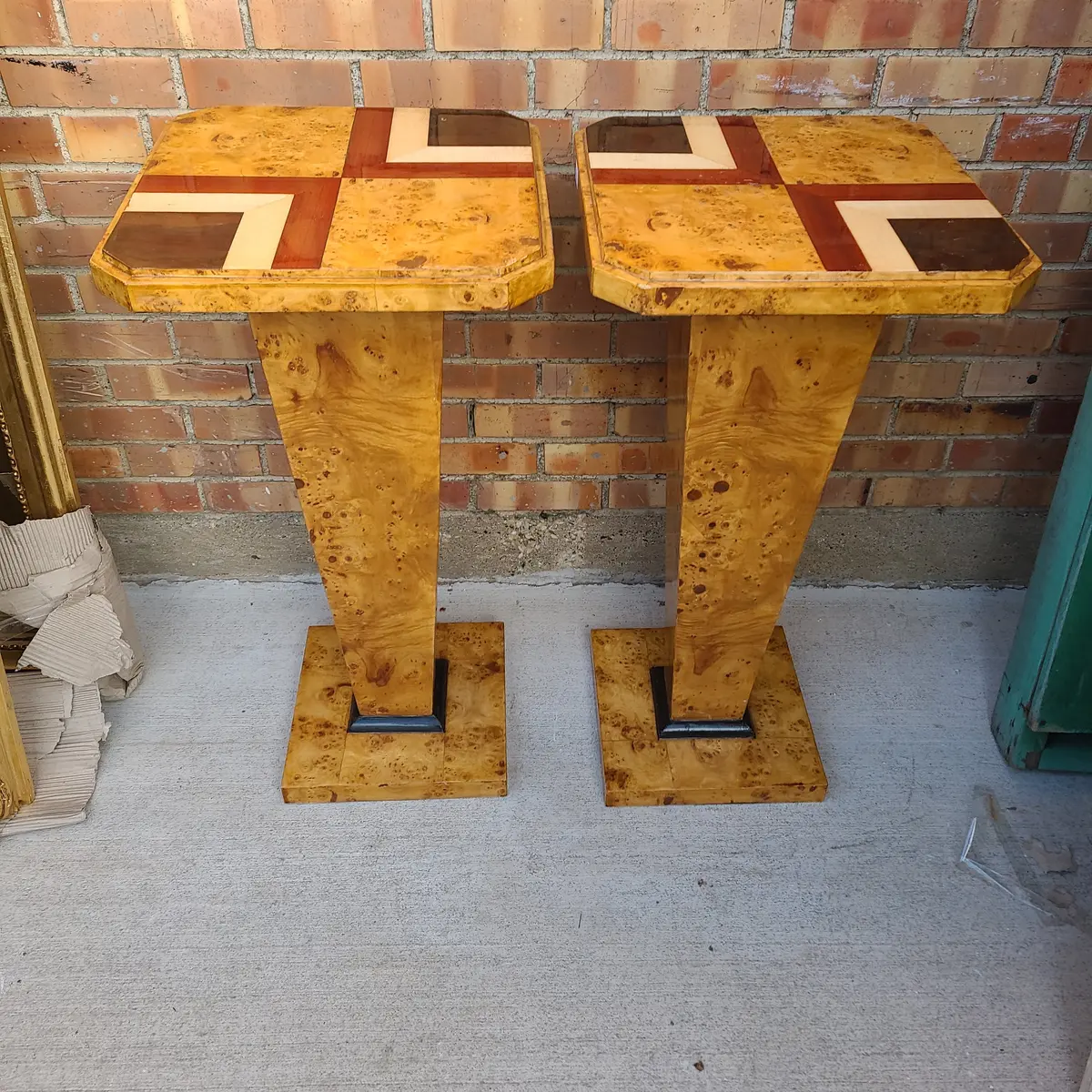 Italian Parquet Top Tapered Burled Pedestal 1