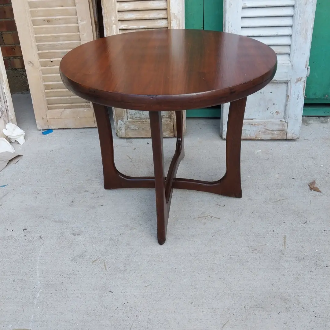 Small Round Mahogany Side Table Mid Century 1