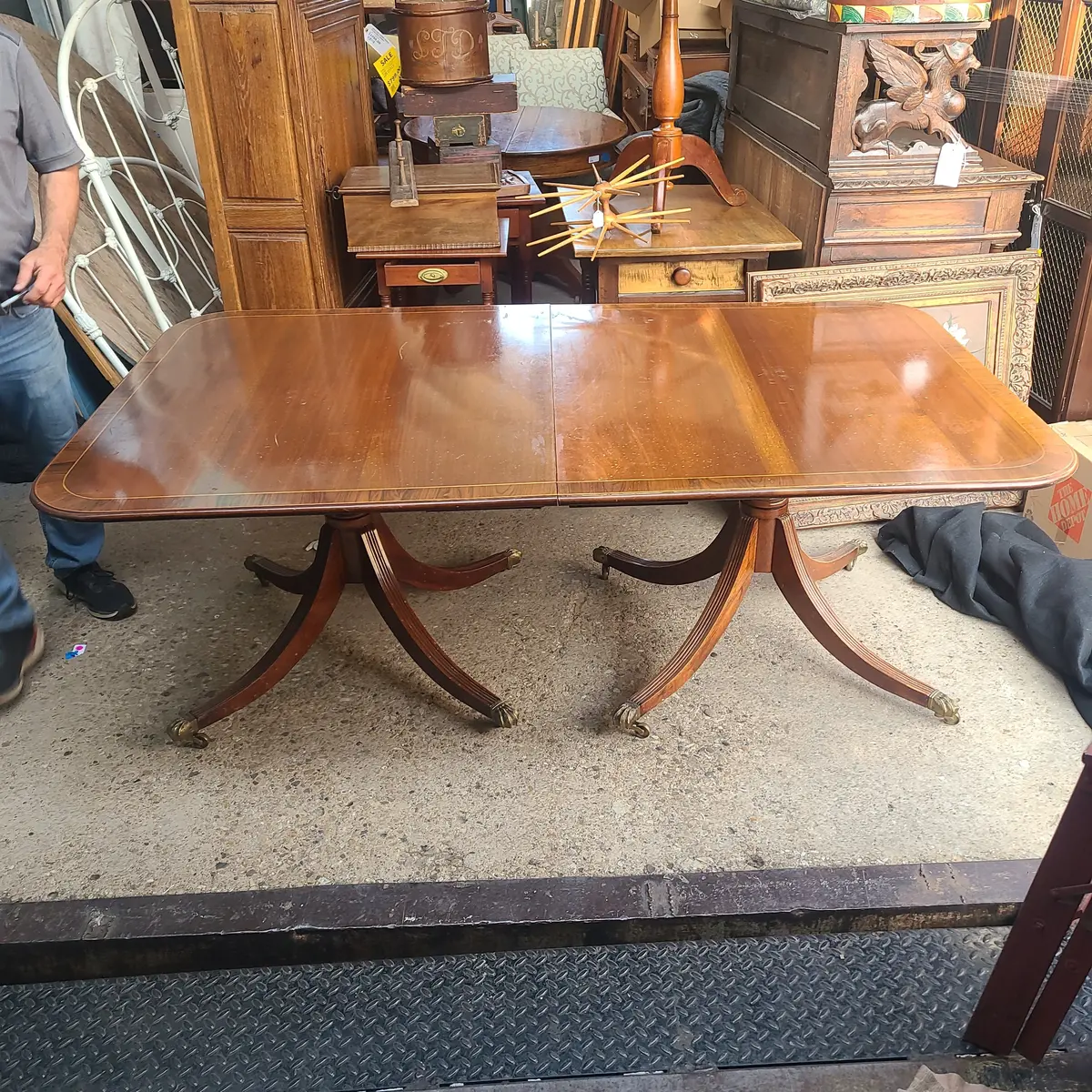 19Th Century Sheraton Dining Table And Two Leaves 1