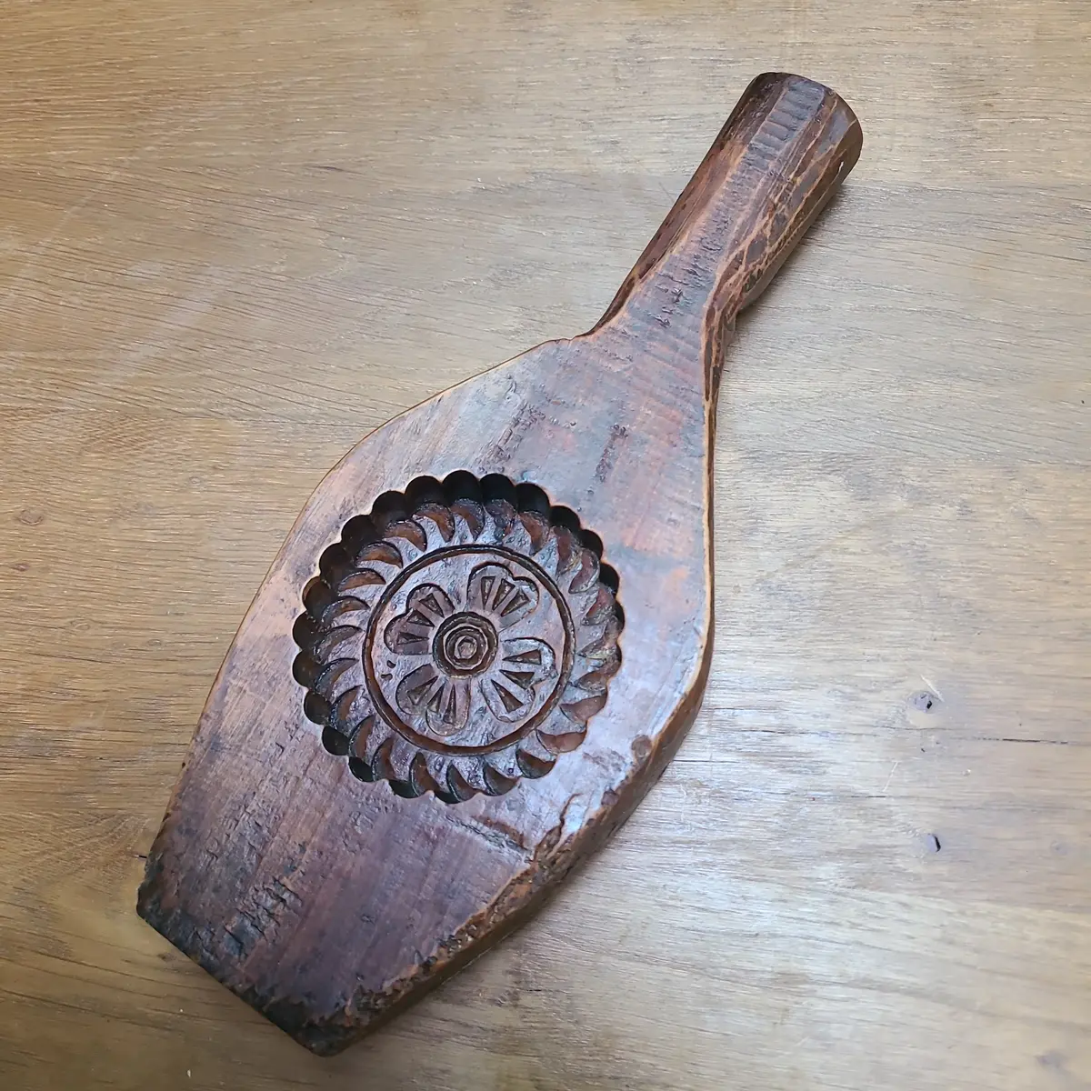 Fancy Wooden Mold 19Th Century 1