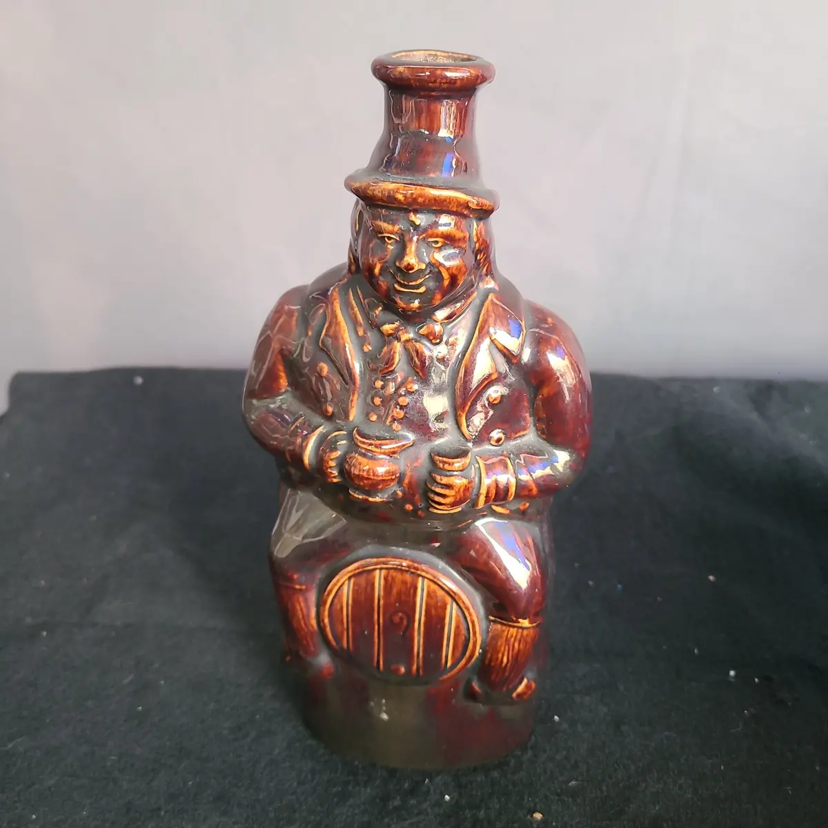 Incredible Brown Whiskey Bottle 19Th Century 1