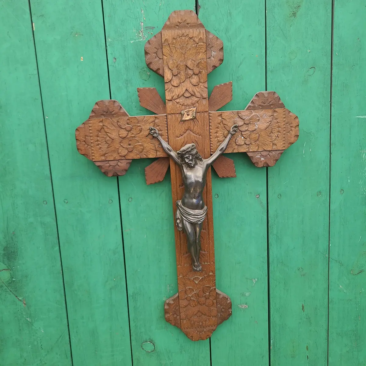 Large Wood And Spelter Crucifix 1