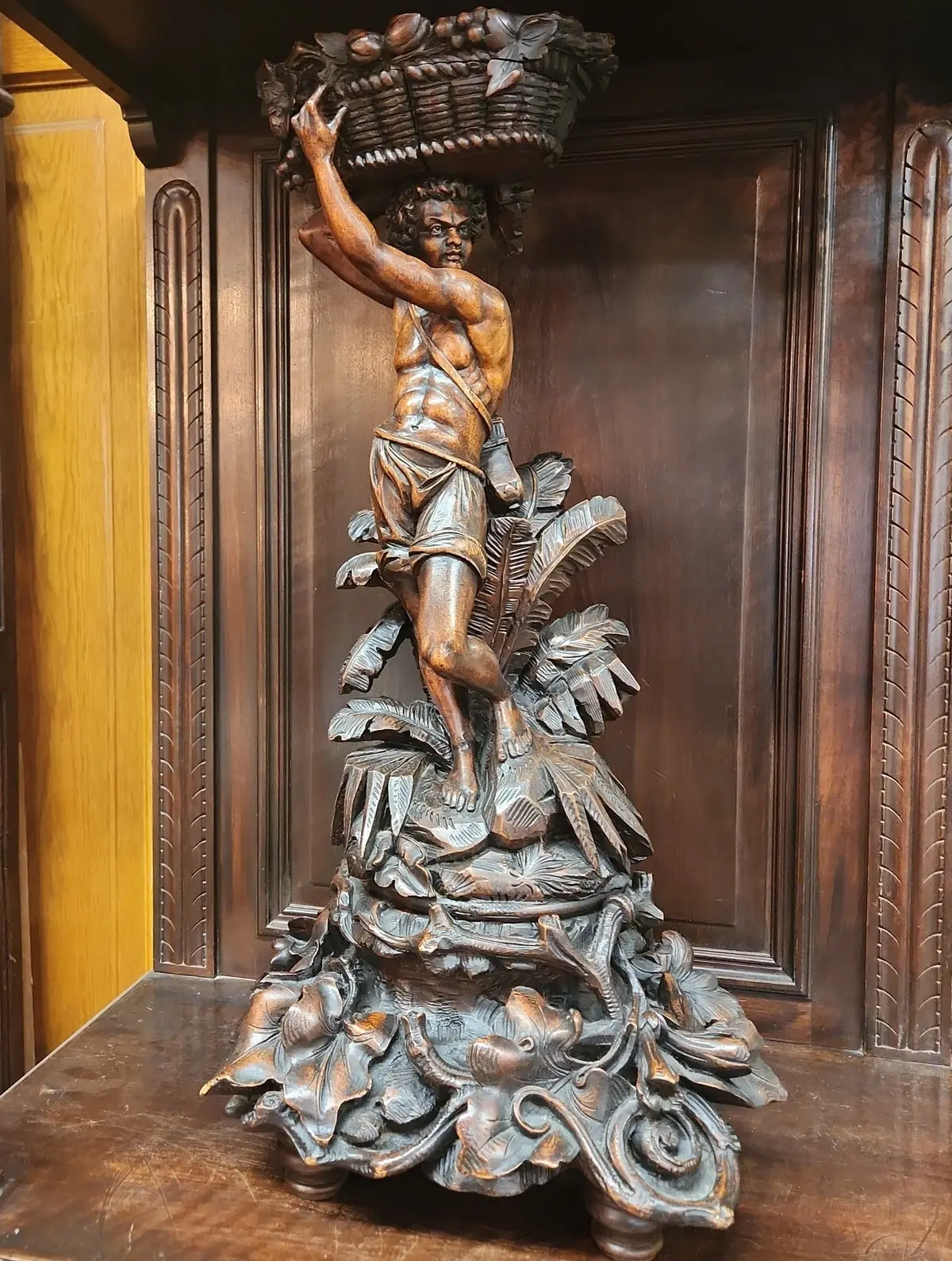 Large Grape Harvester Carved Black Foreststatue As Is 1