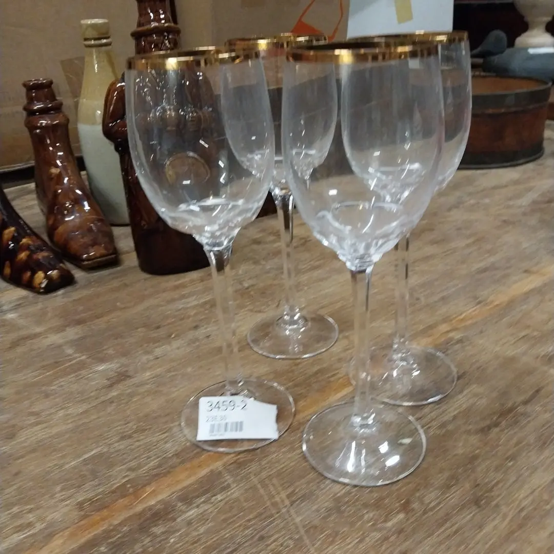 Set Of 3 Gold Rimmed Crystal Wine Glasses 1
